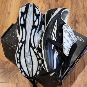 UMBRO JUNIOR PREMIER J KTK FG Soccer shoes/clBlack and White Sports Cleats